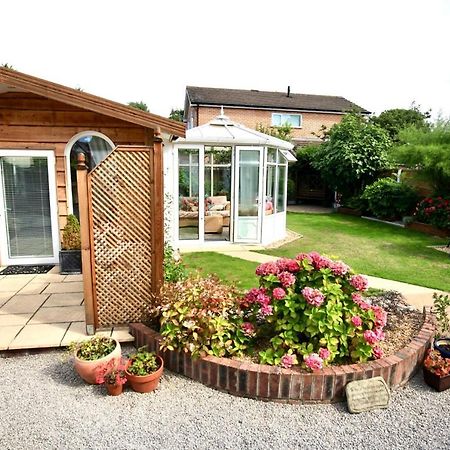 Formby Pinewood Studio住宿加早餐旅馆 外观 照片